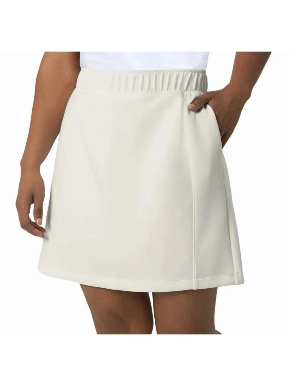 Mondetta Women's M Performance Athletic Skorts Cream B1046